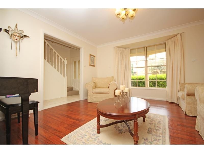 6 Nerli Street, Abbotsbury NSW 2176