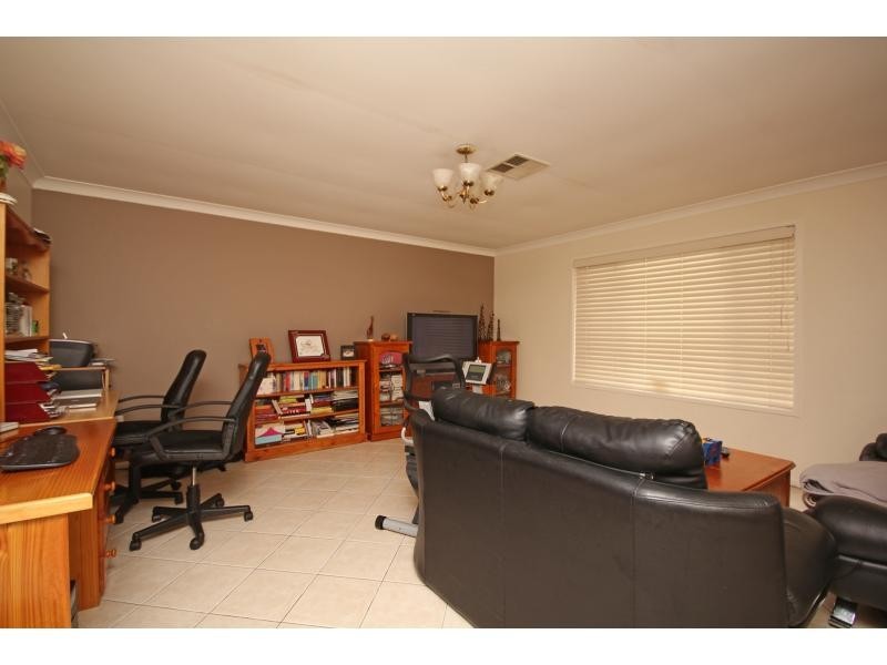 6 Nerli Street, Abbotsbury NSW 2176