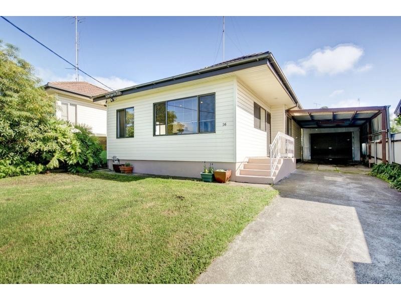 16 Todd Street, Warrawong NSW 2502