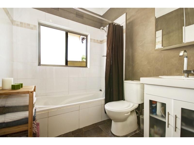 16 Todd Street, Warrawong NSW 2502