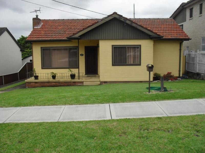 65 Maiden Street, Greenacre NSW 2190