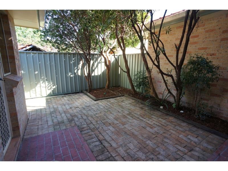 3/80 Flora Street, Kirrawee NSW 2232