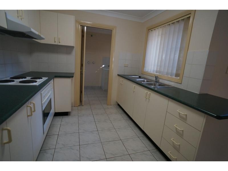 3/80 Flora Street, Kirrawee NSW 2232