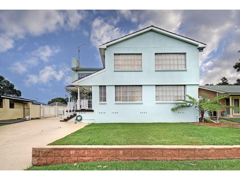 39 Elm Street, Albion Park Rail NSW 2527