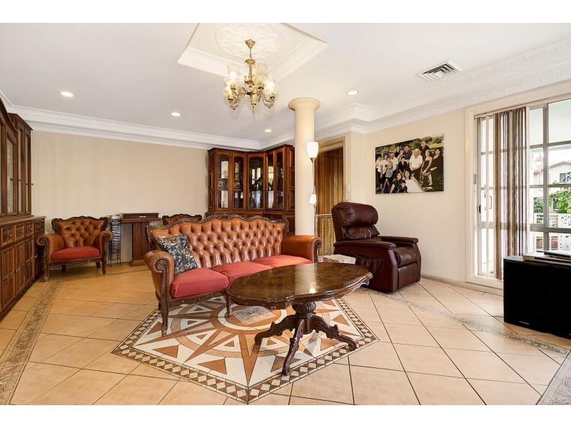 39 Elm Street, Albion Park Rail NSW 2527