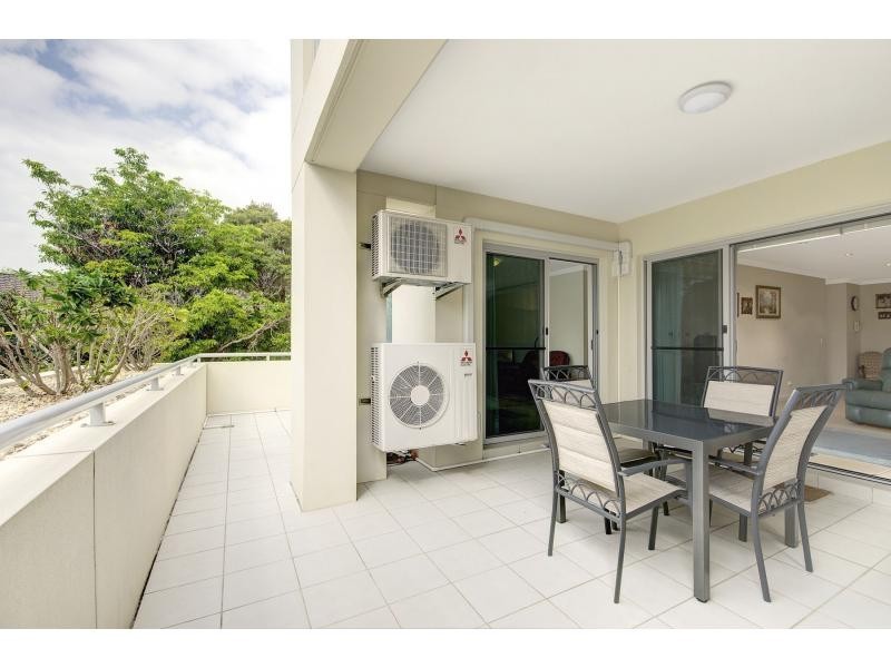 2/5 Station Street, Thirroul NSW 2515