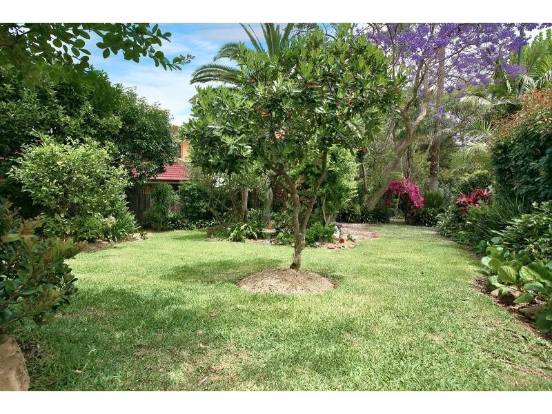 279 Burns Bay Road, Lane Cove NSW 2066