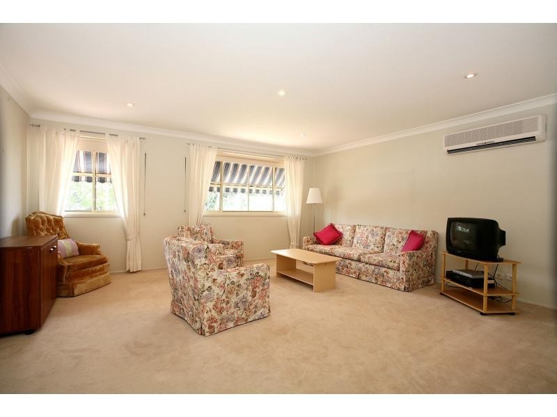 279 Burns Bay Road, Lane Cove NSW 2066