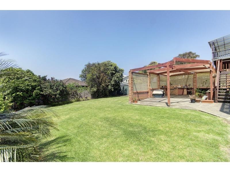 6 Bass Street, Kiama Downs NSW 2533