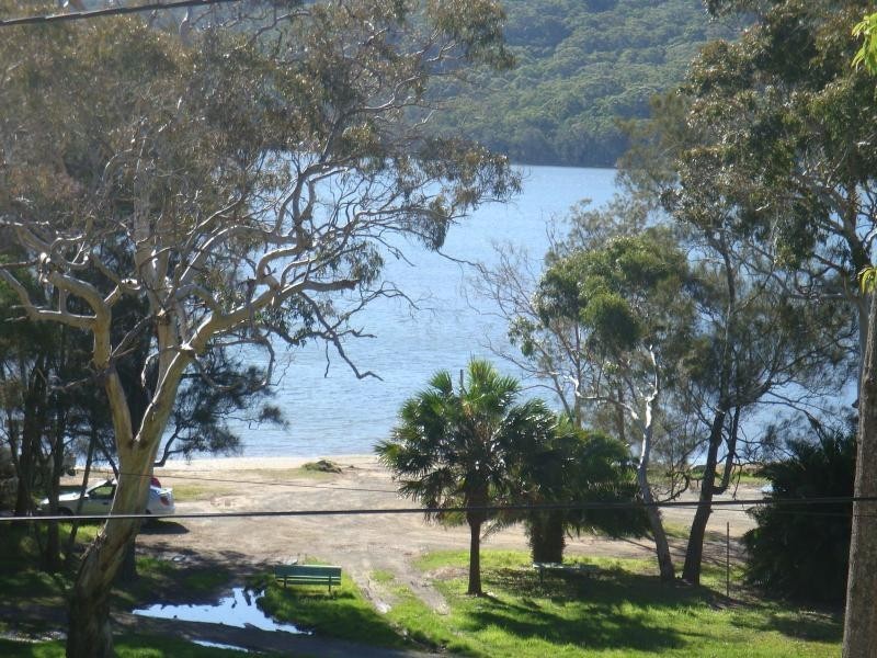 30 The Lakes Way, Elizabeth Beach NSW 2428