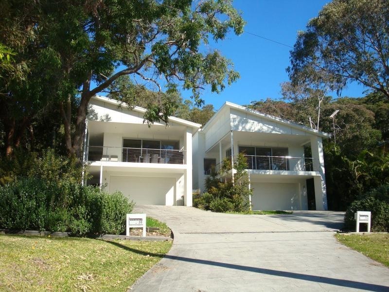 30 The Lakes Way, Elizabeth Beach NSW 2428