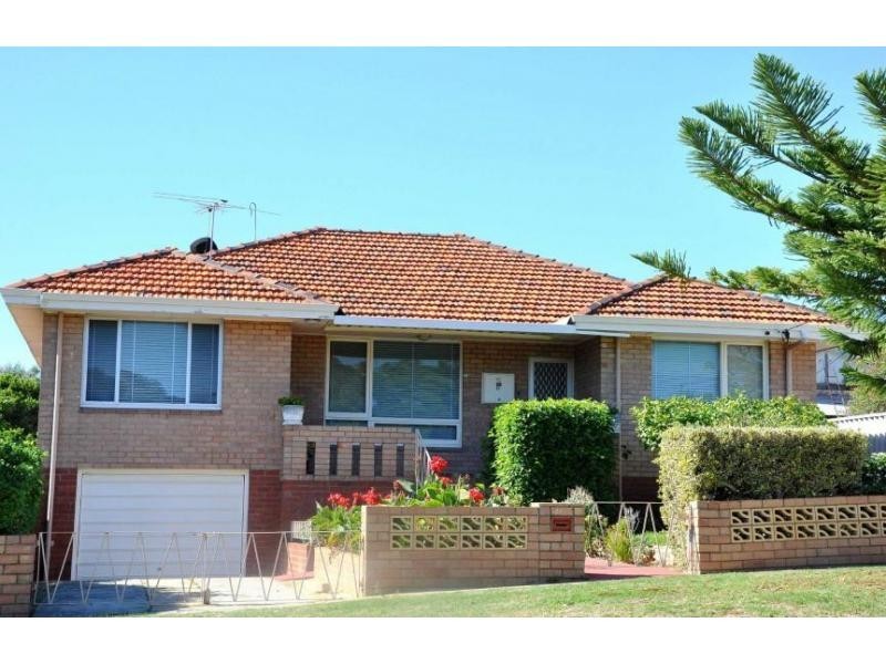 18 Paget Street, Hilton WA 6163