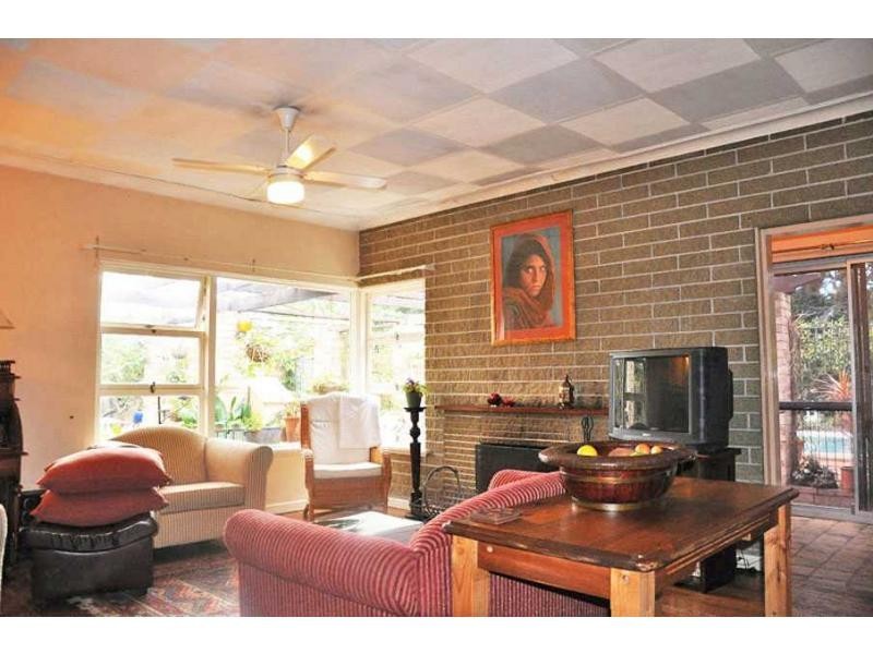 143 Ardross Street, Ardross WA 6153