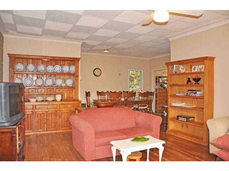 143 Ardross Street, Ardross WA 6153