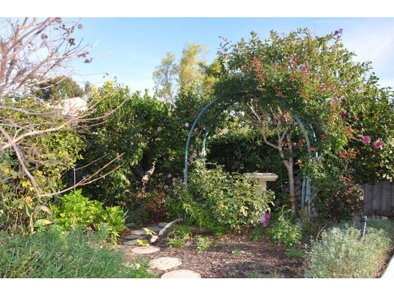 547 Marmion Street, Booragoon WA 6154