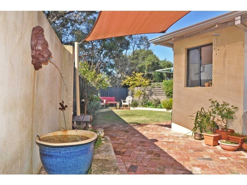 270A Carrington Street, Hilton WA 6163