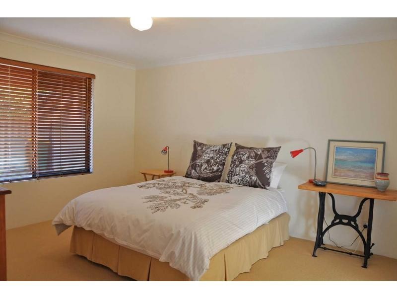 270A Carrington Street, Hilton WA 6163