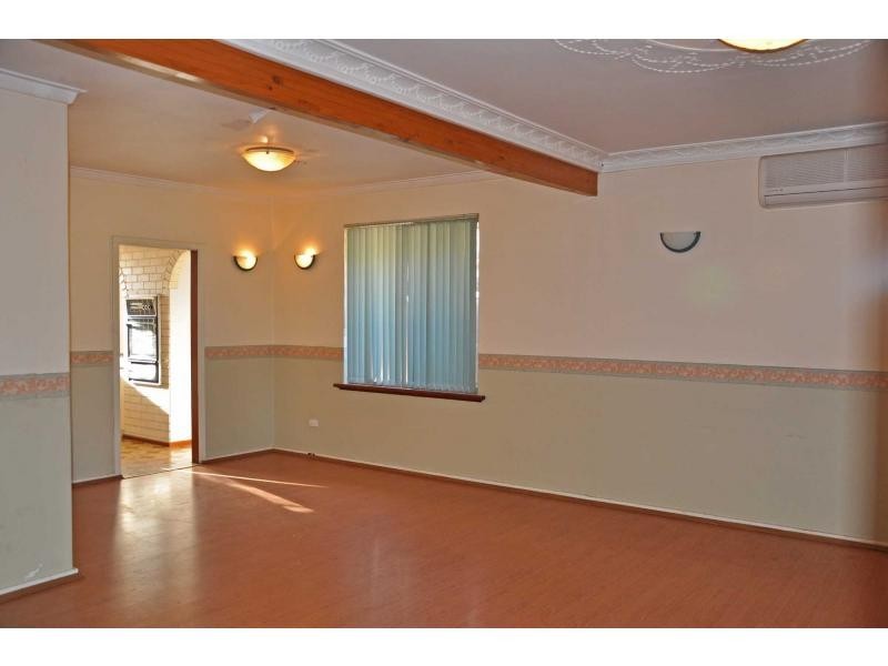 7 Chaucer Close, Spearwood WA 6163