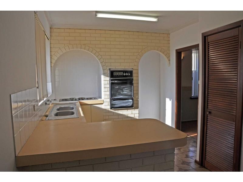 7 Chaucer Close, Spearwood WA 6163