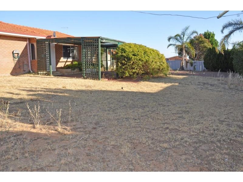 7 Chaucer Close, Spearwood WA 6163