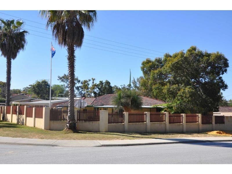 18 Escalus Street, Coolbellup WA 6163
