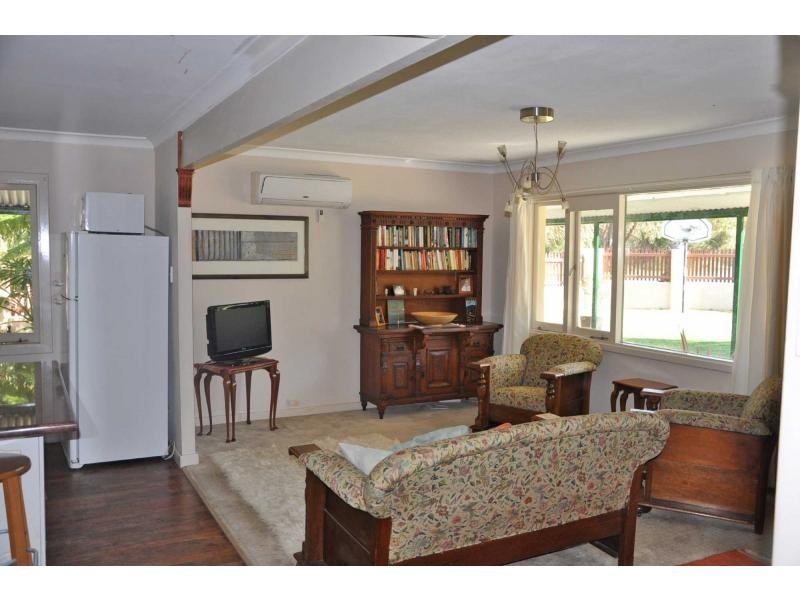 18 Escalus Street, Coolbellup WA 6163
