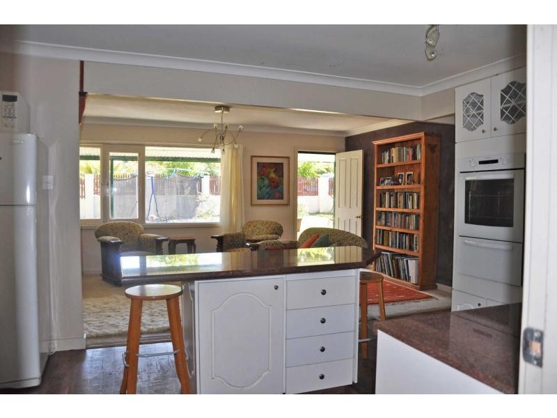 18 Escalus Street, Coolbellup WA 6163