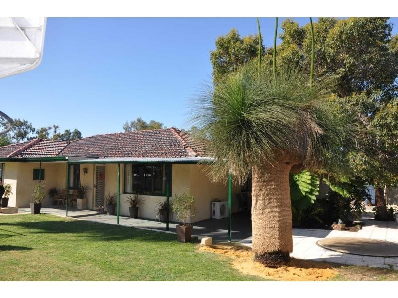 18 Escalus Street, Coolbellup WA 6163