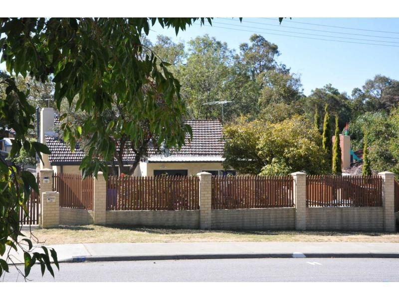 12 Malvolio Road, Coolbellup WA 6163