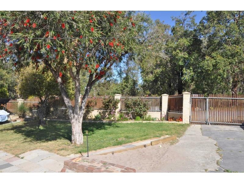 12 Malvolio Road, Coolbellup WA 6163