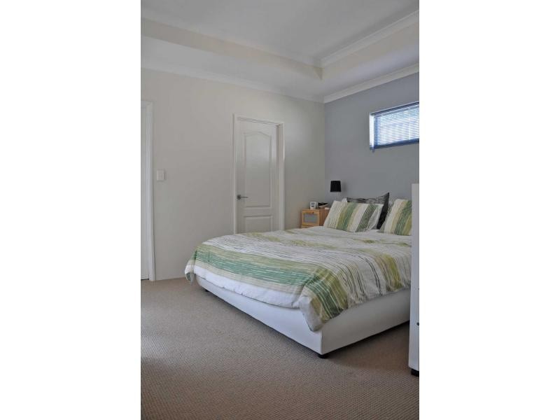 36 Farrier Lane, White Gum Valley WA 6162