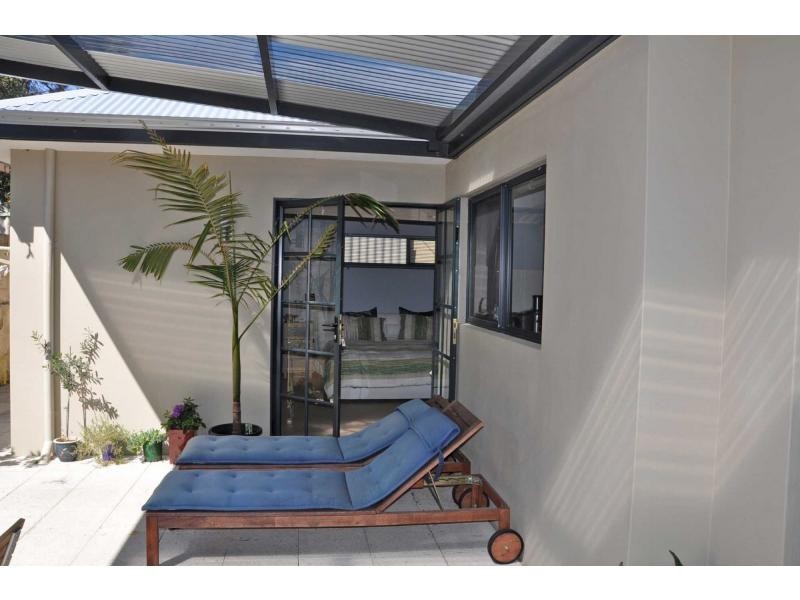 36 Farrier Lane, White Gum Valley WA 6162