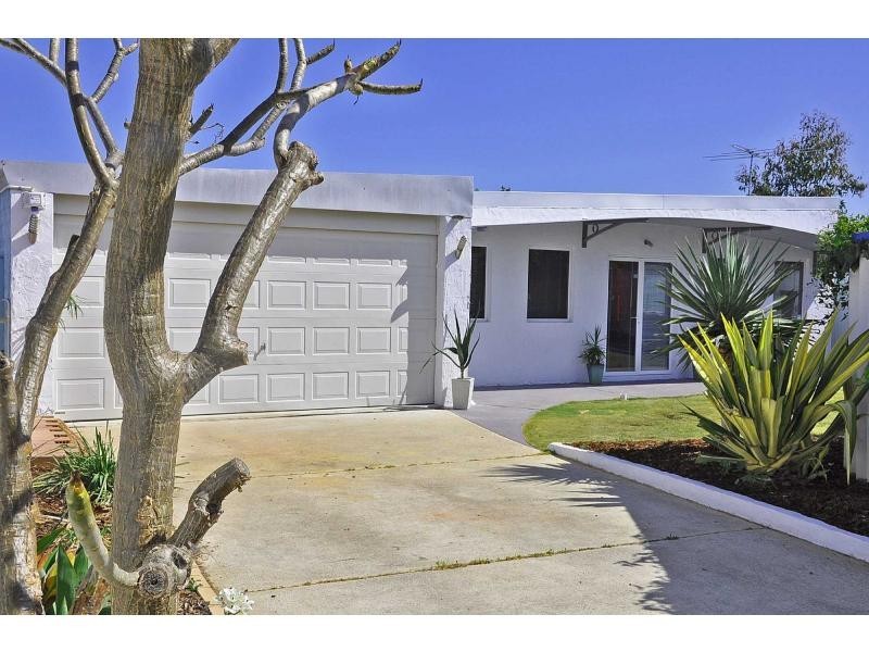 11A Carmody Street, Hamilton Hill WA 6163