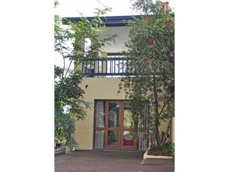 4 Leonard Place, Bull Creek WA 6149