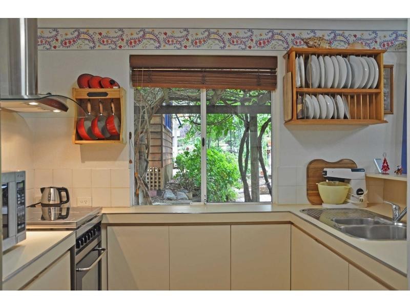 2 Mulberry Farm Lane, White Gum Valley WA 6162