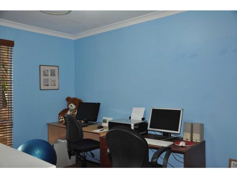 2 Mulberry Farm Lane, White Gum Valley WA 6162