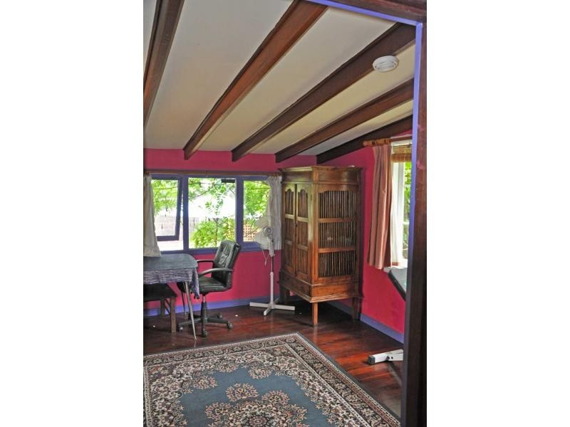 2 Mulberry Farm Lane, White Gum Valley WA 6162