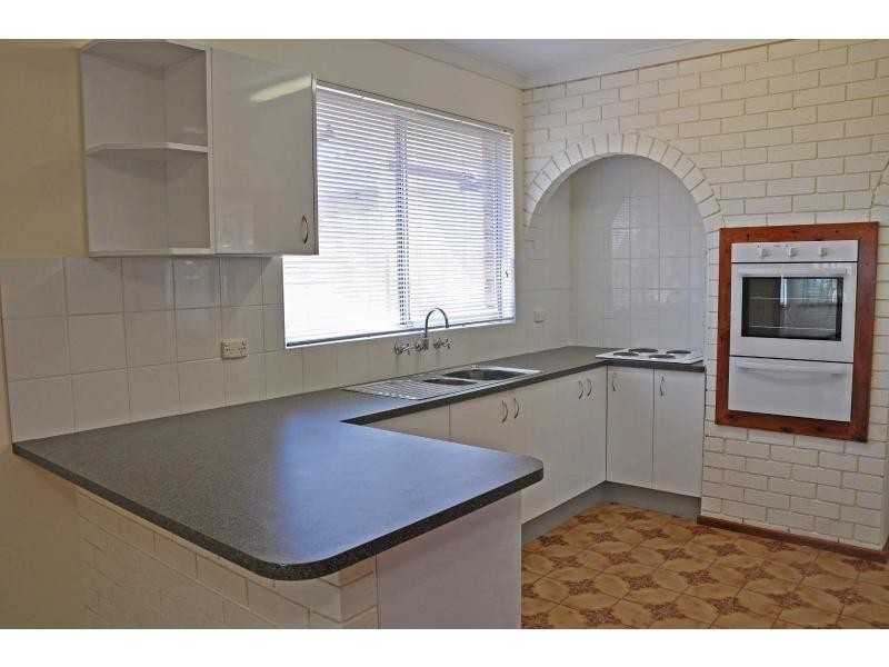 7 Chaucer Close, Spearwood WA 6163