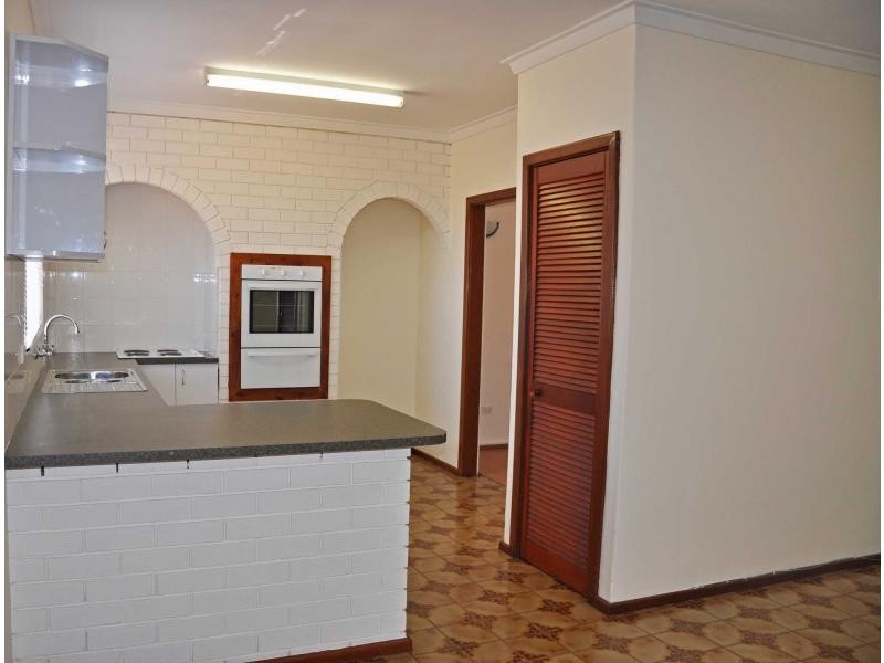 7 Chaucer Close, Spearwood WA 6163