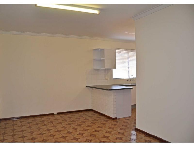 7 Chaucer Close, Spearwood WA 6163