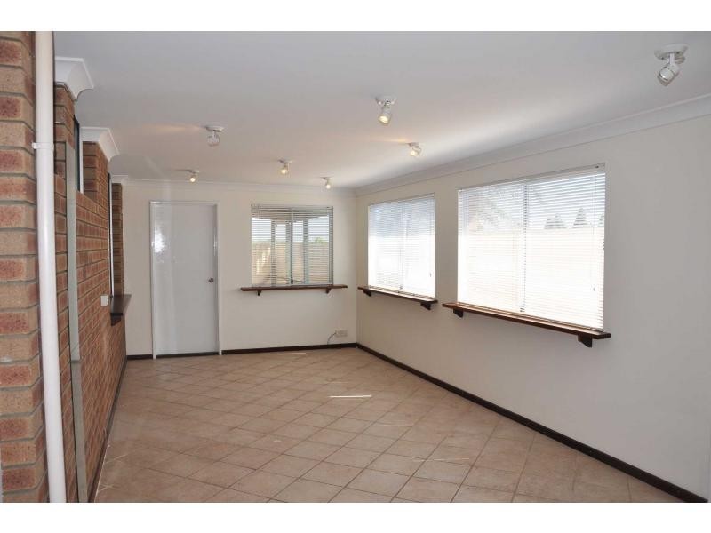 7 Chaucer Close, Spearwood WA 6163