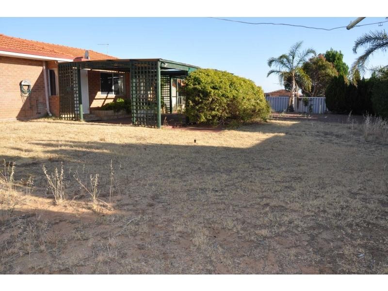 7A Chaucer Close, Spearwood WA 6163