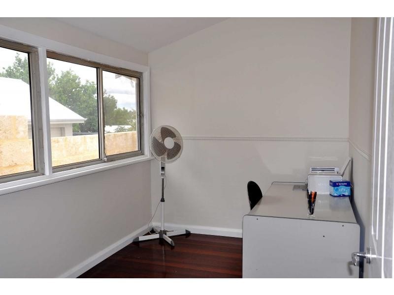 28 Chadwick Street, Hilton WA 6163