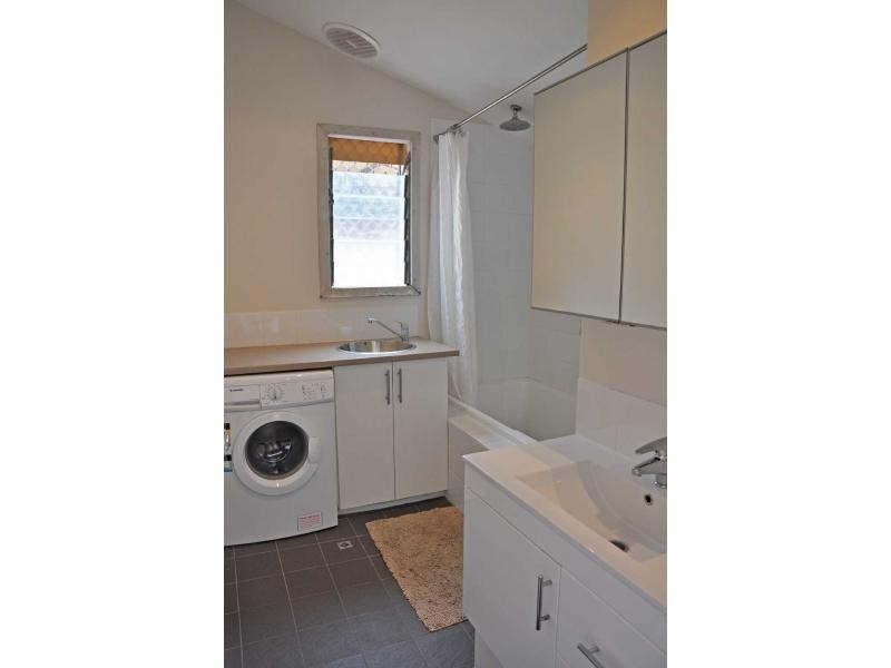 28 Chadwick Street, Hilton WA 6163