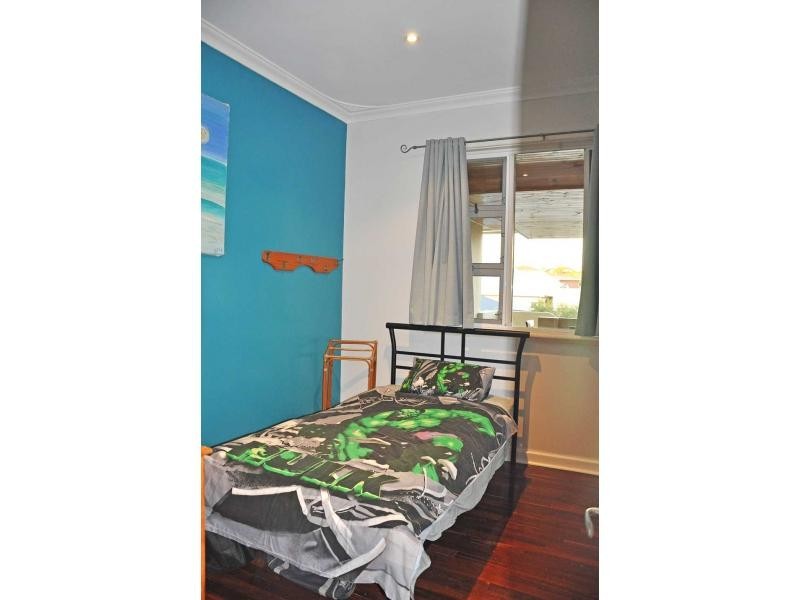 2 Mather Road, Beaconsfield WA 6162