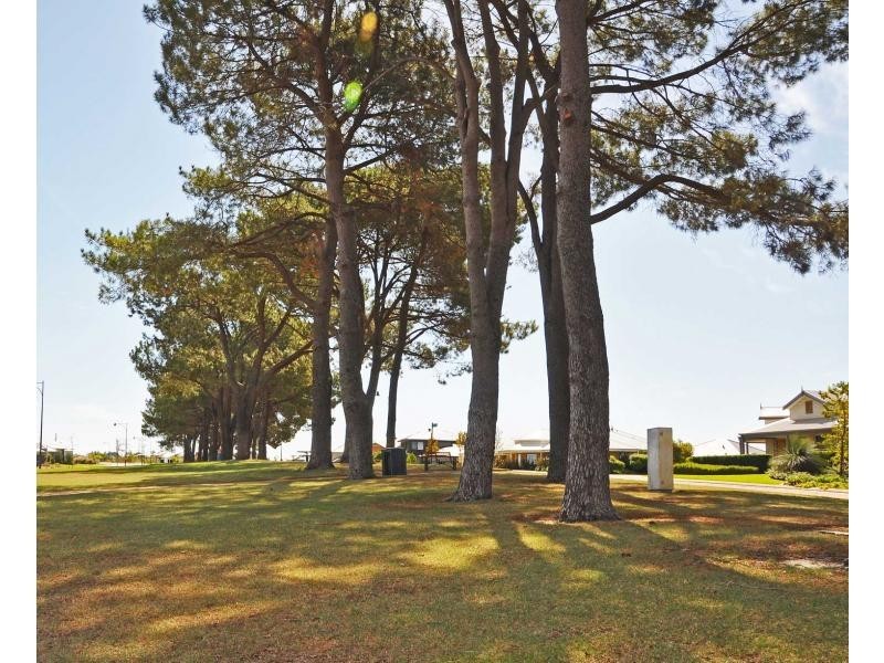 6 Angelica Way, Atwell WA 6164