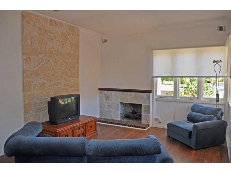 7 Harlow Place, Calista WA 6167
