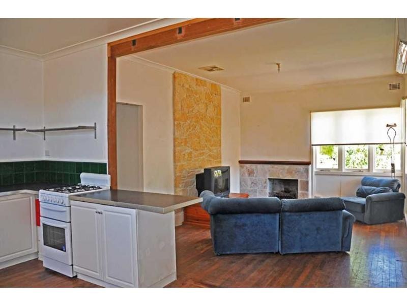 7 Harlow Place, Calista WA 6167