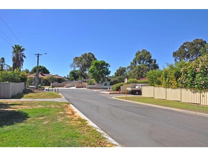 7 Harlow Place, Calista WA 6167