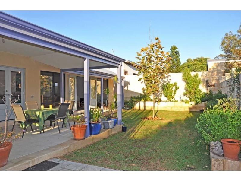 17A Snook Crescent, Hilton WA 6163